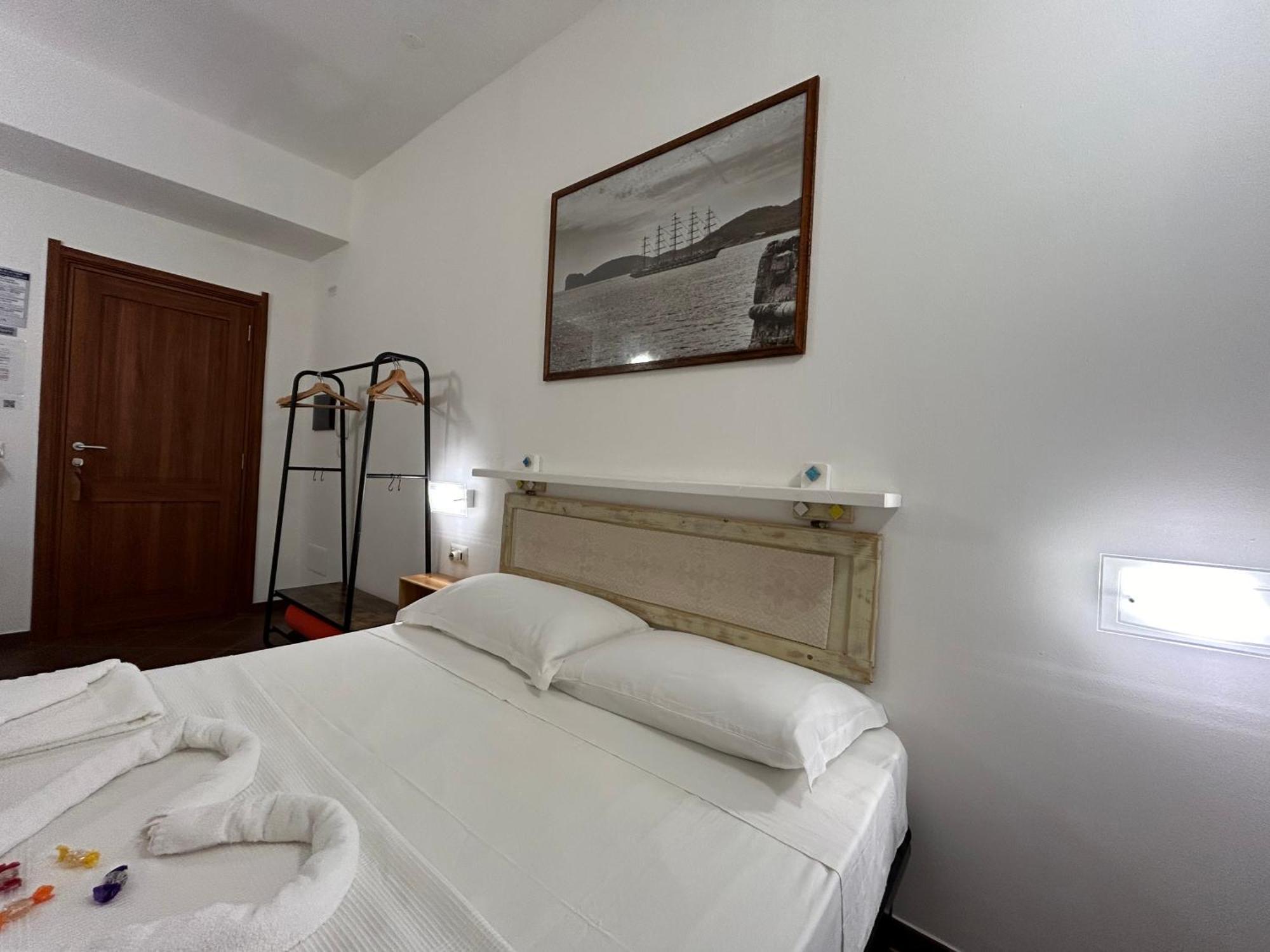 Aigua Hotel Alghero Bagian luar foto