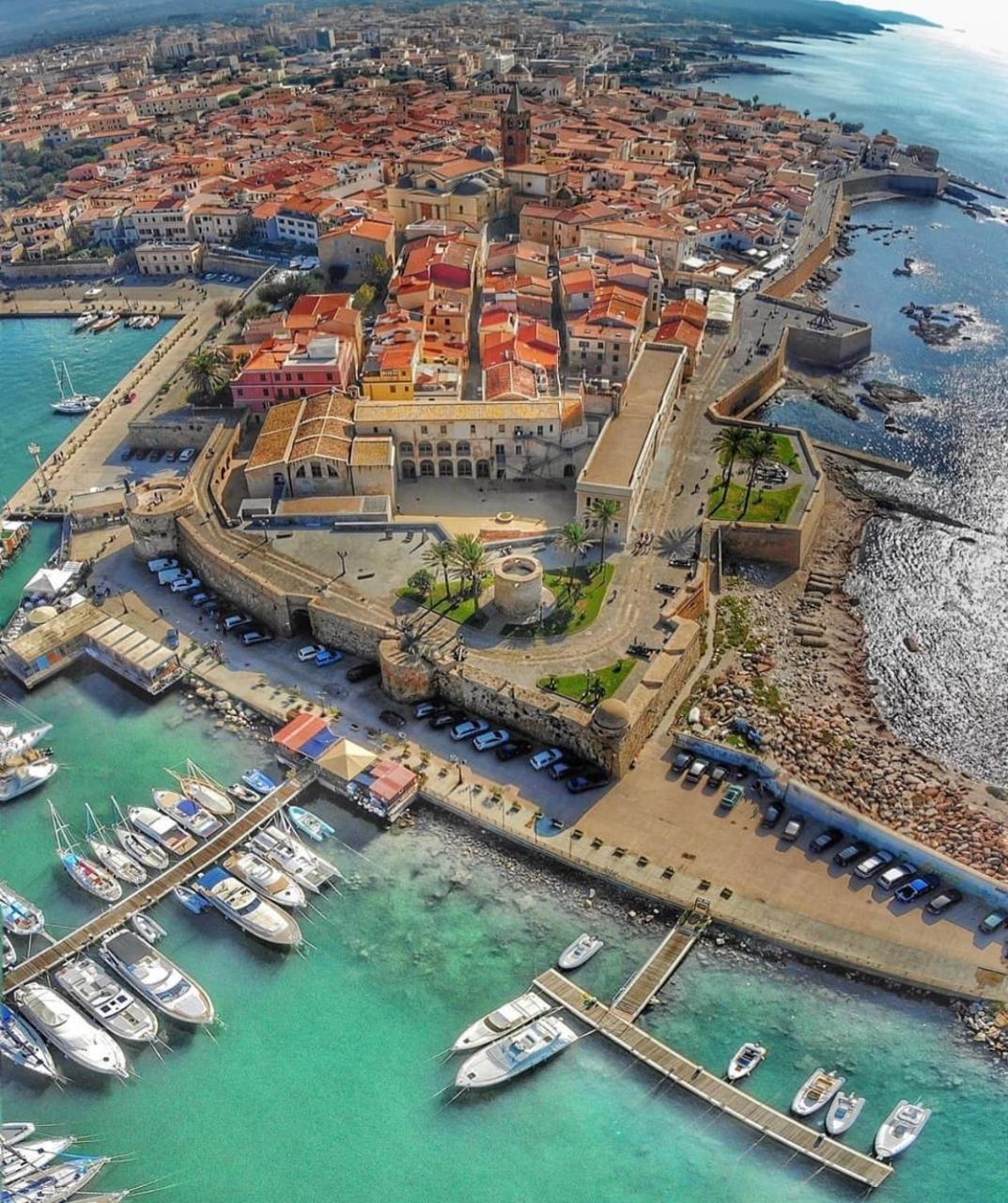 Aigua Hotel Alghero Bagian luar foto